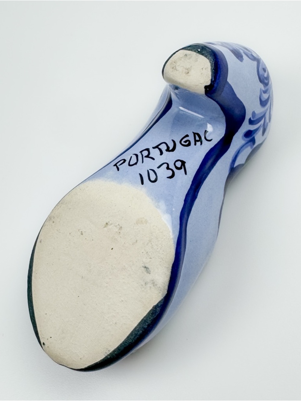 Vintage Portugal Miniature Porcelain Shoe - Blue High Heel with Floral Design - Picture 9 of 10